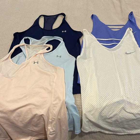 Lot of 5 womens workout tanks Nike Under Armour size Medium - Picture 1 of 5